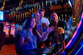555bd Live Casino hero section for Bangladesh mobile entertainment users